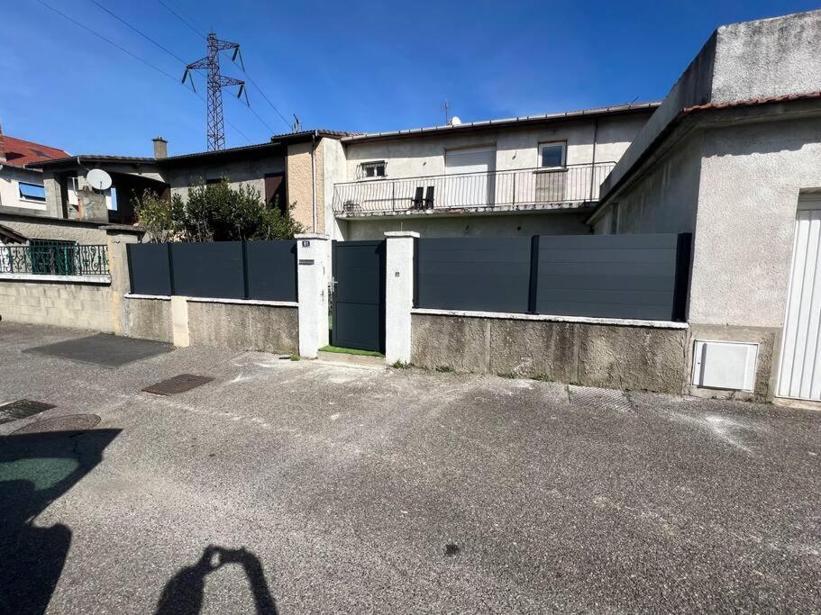 Verdi Studio Cosy Au Calme Parking Gratuit Chasse-sur-Rhône Extérieur photo